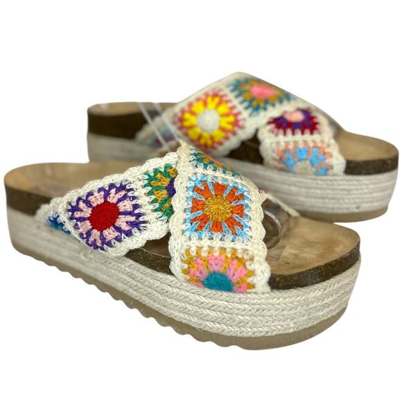 Dirty Laundry Floral Boho Knit Crochet Cross Strap Platform Sandals Size 8.5 - Picture 2 of 9